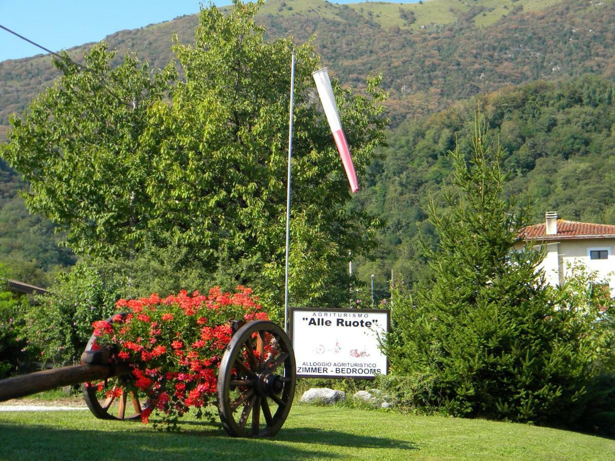 Agriturismo Alle Ruote Meduno Exterior foto